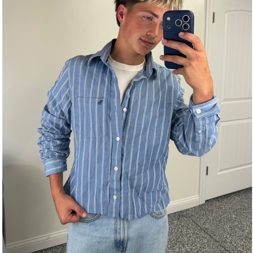 Vintage Y2K Abercrombie & Fitch Cropped Striped Button Up Muscle Fit Shirt Large